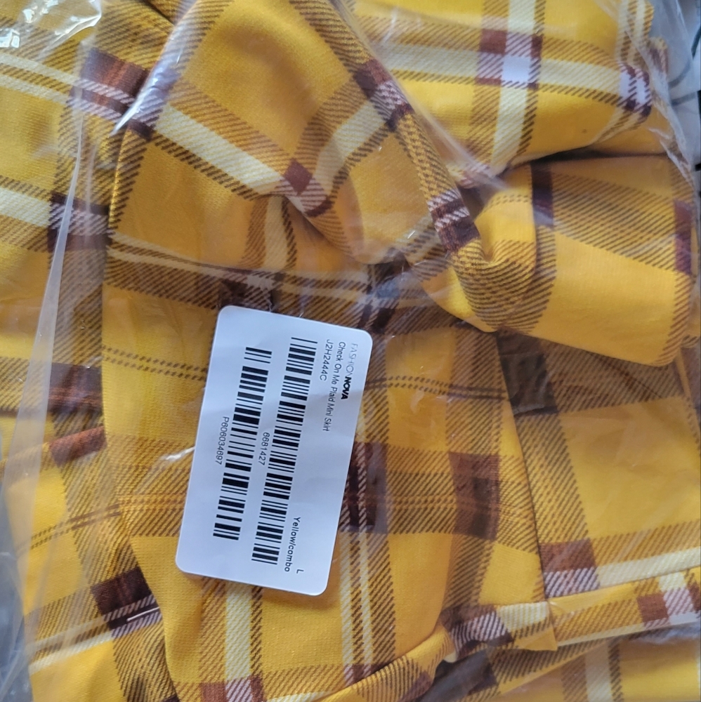 Plaid Mini Skirt - Picture 3 of 3